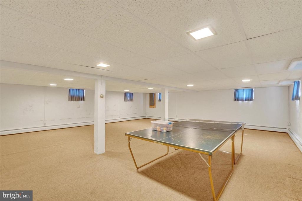 Image 20 of property listing at 120 E CLEARVIEW DR, Shrewsbury, PA 17361