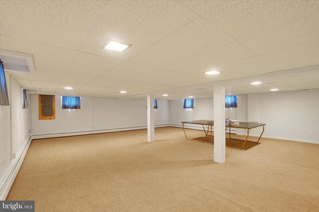 Image 21 of property listing at 120 E CLEARVIEW DR, Shrewsbury, PA 17361