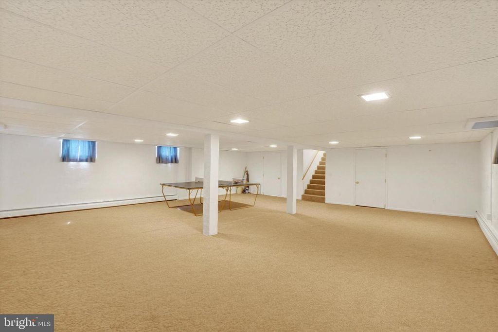 Image 22 of property listing at 120 E CLEARVIEW DR, Shrewsbury, PA 17361
