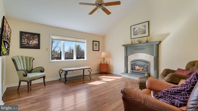 109 PARKSIDE DR, Dublin, PA 18917