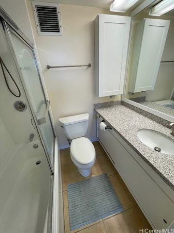 500 University Avenue 528, Honolulu, HI 96826