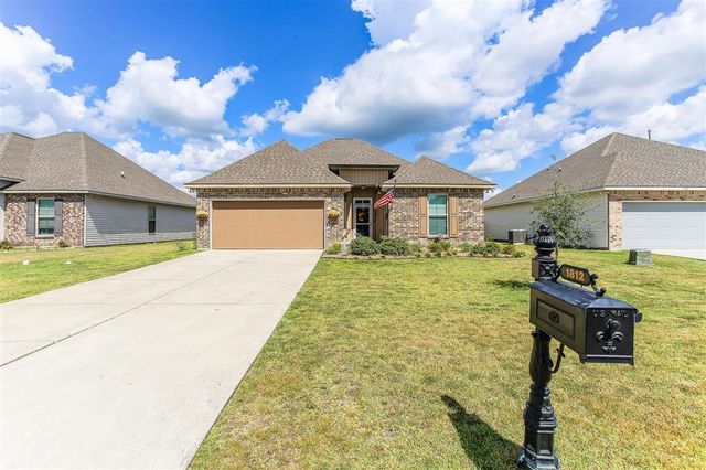 1812 Bass Run, Lake Charles, LA 70611