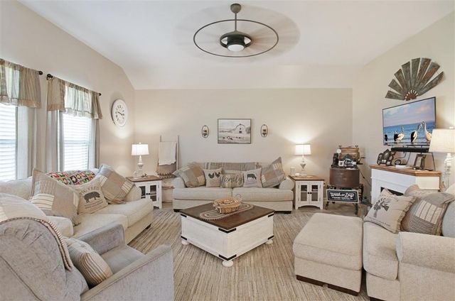 1812 Bass Run, Lake Charles, LA 70611