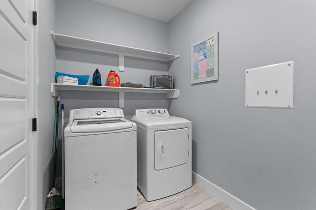 727 Cove Pl, Longview, TX 75604