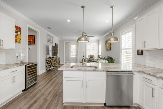 105 Oyster Boulevard, Freeport, FL 32439