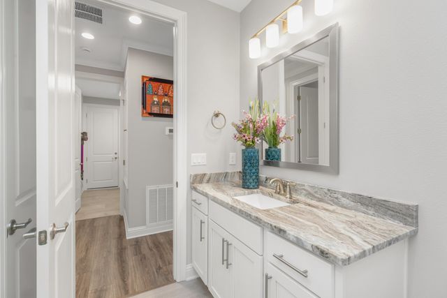 105 Oyster Boulevard, Freeport, FL 32439