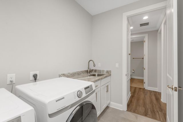 105 Oyster Boulevard, Freeport, FL 32439