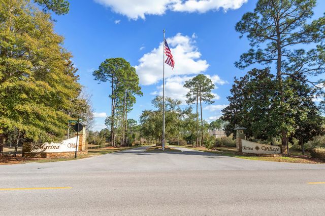 105 Oyster Boulevard, Freeport, FL 32439