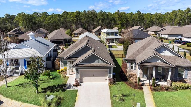 105 Oyster Boulevard, Freeport, FL 32439