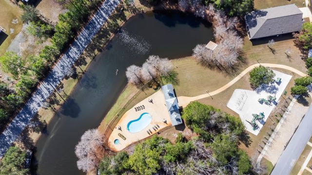 105 Oyster Boulevard, Freeport, FL 32439