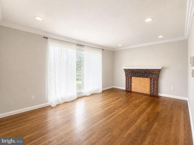 1918 NOVA AVE, Capitol Heights, MD 20743