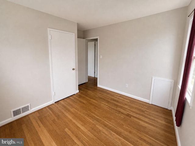 1918 NOVA AVE, Capitol Heights, MD 20743