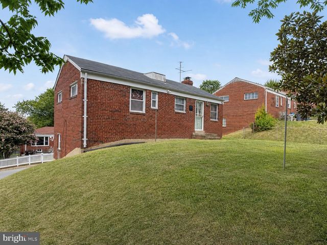 1918 NOVA AVE, Capitol Heights, MD 20743