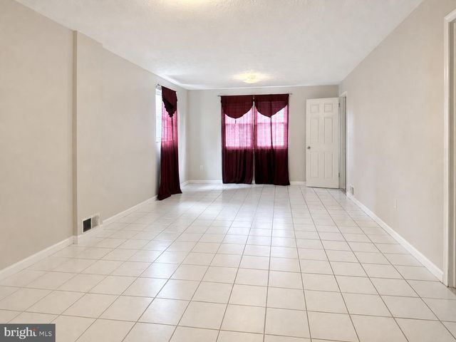 1918 NOVA AVE, Capitol Heights, MD 20743