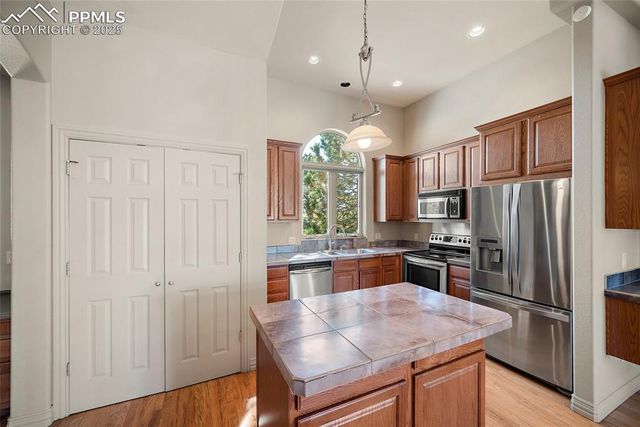 10350 Hodgen Road, Colorado Springs, CO 80908