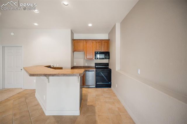 10350 Hodgen Road, Colorado Springs, CO 80908