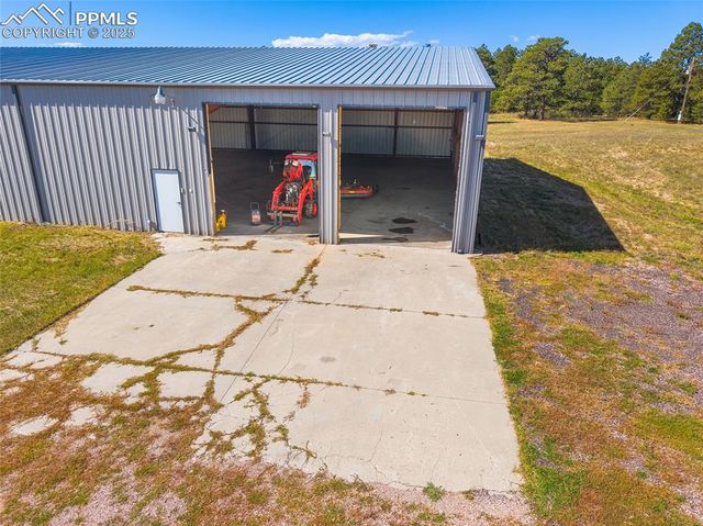 10350 Hodgen Road, Colorado Springs, CO 80908