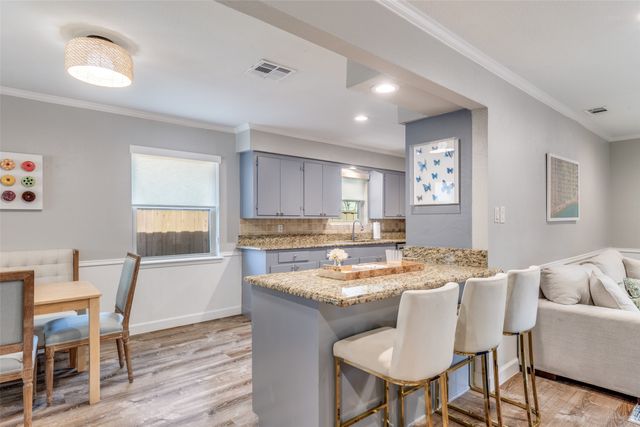 2476 Pinebluff Drive, Dallas, TX 75228