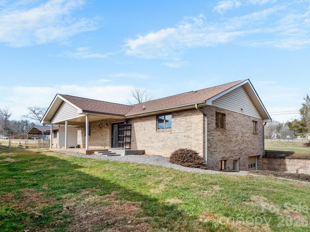 1287 Charlotte Highway, Fairview, NC 28730