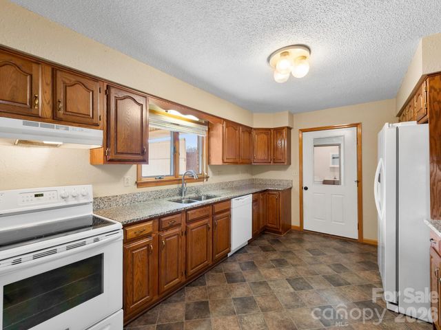 1287 Charlotte Highway, Fairview, NC 28730