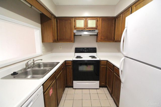 3050 Belle Meade Dr B, Pensacola, FL 32503