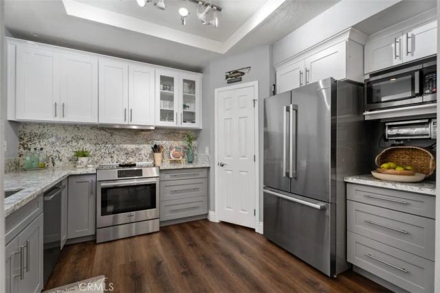 6 Seadrift 81, Irvine, CA 92604