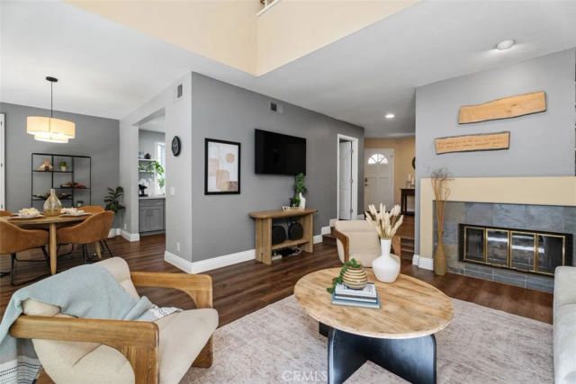 6 Seadrift 81, Irvine, CA 92604