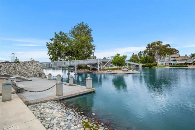 6 Seadrift 81, Irvine, CA 92604