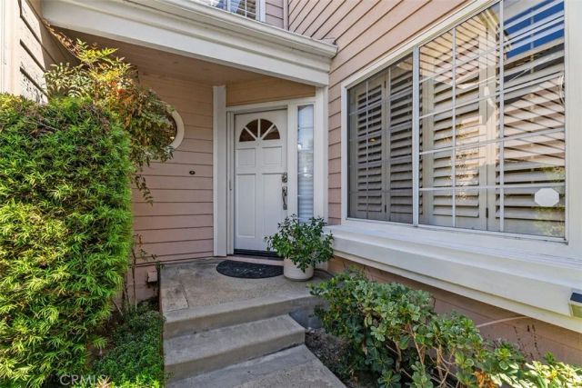 6 Seadrift 81, Irvine, CA 92604