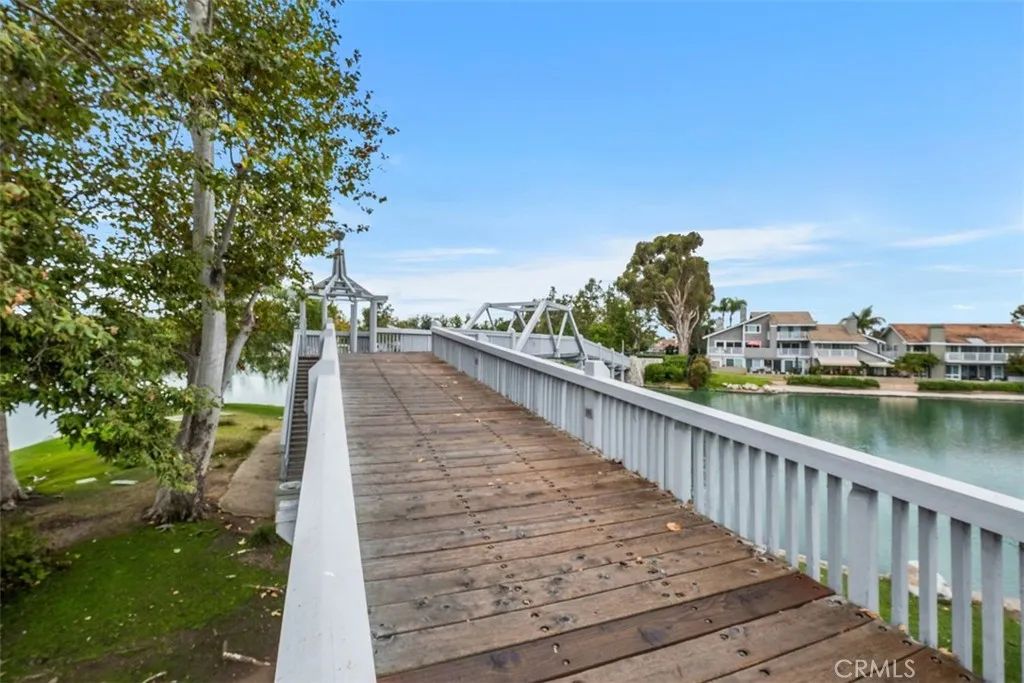 6 Seadrift 81, Irvine, CA 92604