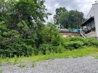 2415 S 18th St, South Side, PA 15210