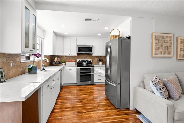 66 Audia Cir, Sacramento, CA 95823