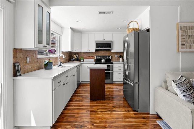 66 Audia Cir, Sacramento, CA 95823
