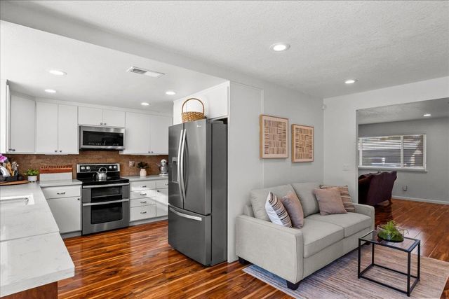 66 Audia Cir, Sacramento, CA 95823