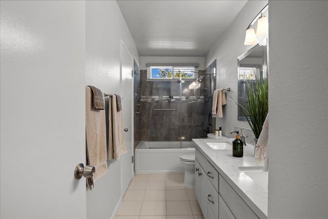 66 Audia Cir, Sacramento, CA 95823