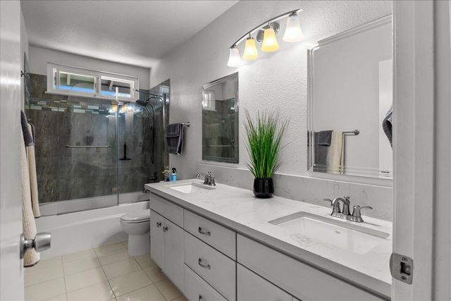 66 Audia Cir, Sacramento, CA 95823