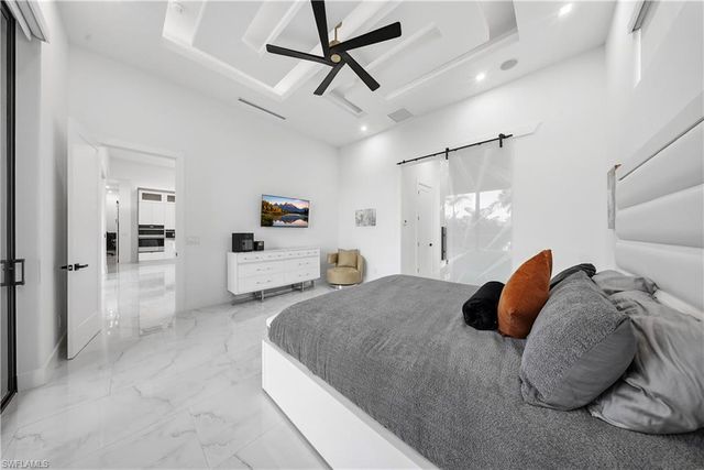 4907 Santa Monica CT, Cape Coral, FL 33904