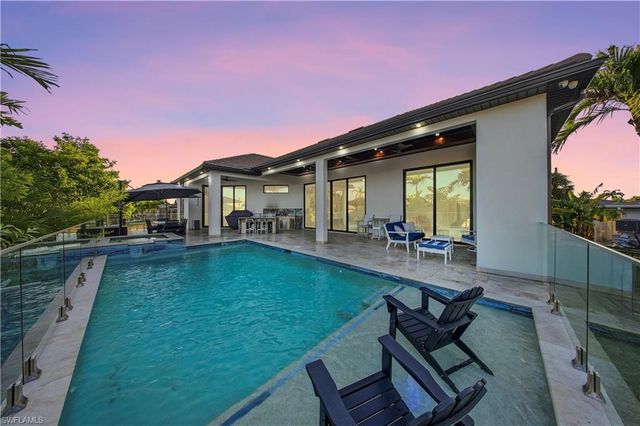 4907 Santa Monica CT, Cape Coral, FL 33904