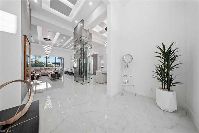 4907 Santa Monica CT, Cape Coral, FL 33904