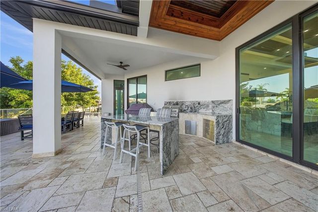 4907 Santa Monica CT, Cape Coral, FL 33904