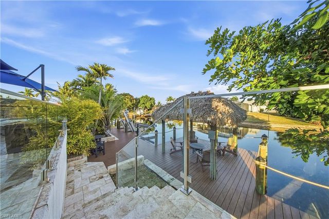 4907 Santa Monica CT, Cape Coral, FL 33904