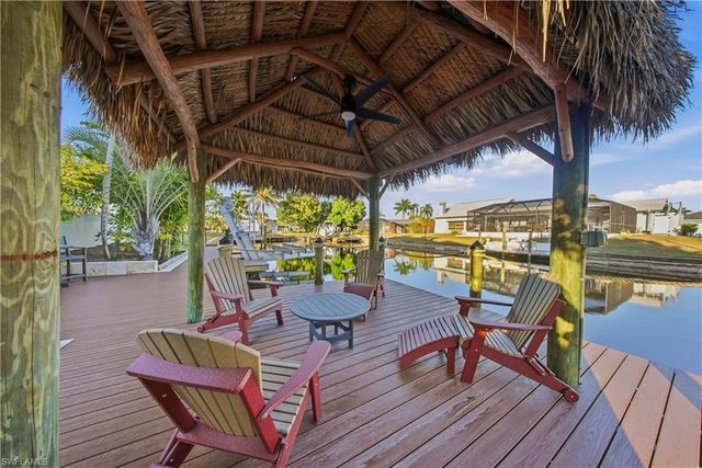 4907 Santa Monica CT, Cape Coral, FL 33904