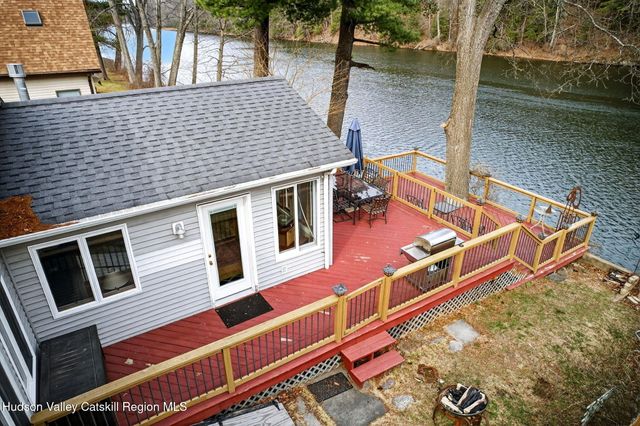 205 Esopus Creek Road, Saugerties, NY 12477