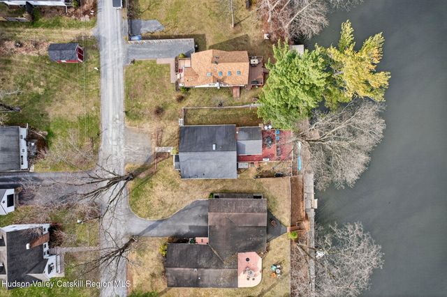 205 Esopus Creek Road, Saugerties, NY 12477