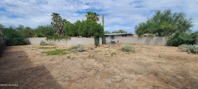1931 W Imuris Place, Tucson, AZ 85704