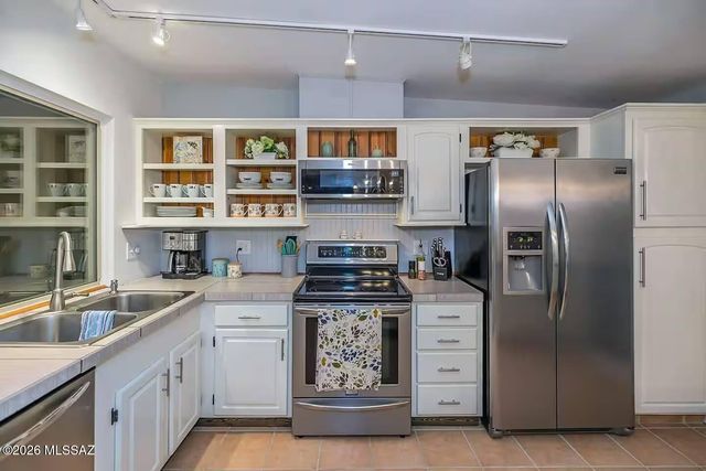 1931 W Imuris Place, Tucson, AZ 85704