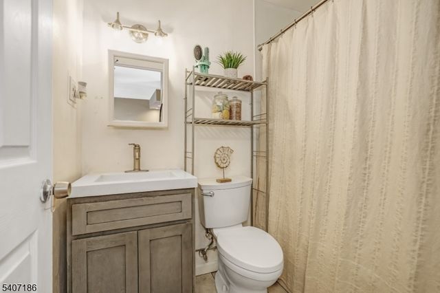 13 Village Way 4E, Vernon Twp., NJ 07462