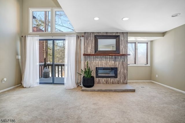 13 Village Way 4E, Vernon Twp., NJ 07462