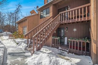 13 Village Way 4E, Vernon Twp., NJ 07462