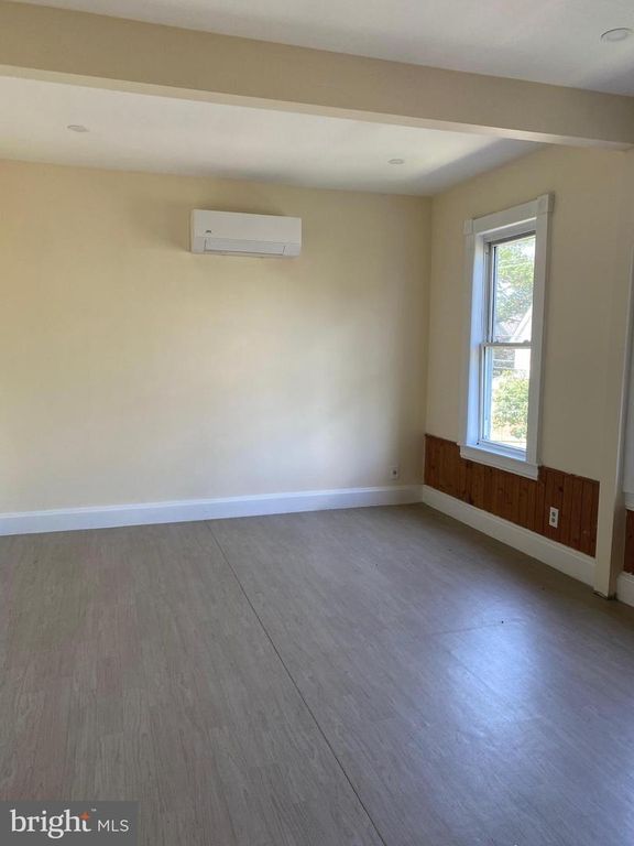 724 HUNTER ST, Gloucester City, NJ 08030